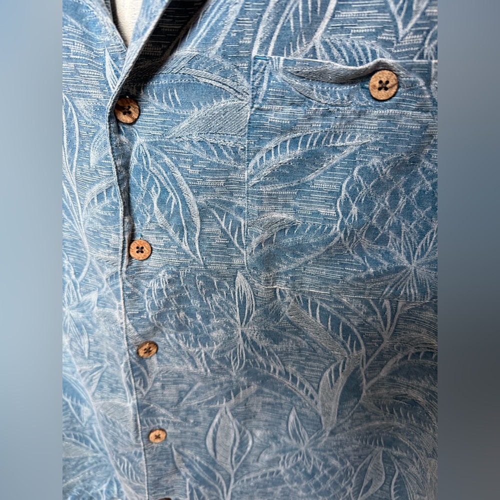 Vintage Island Shores‎ Hawaiian Floral Silk Shirt - Picture 2 of 4